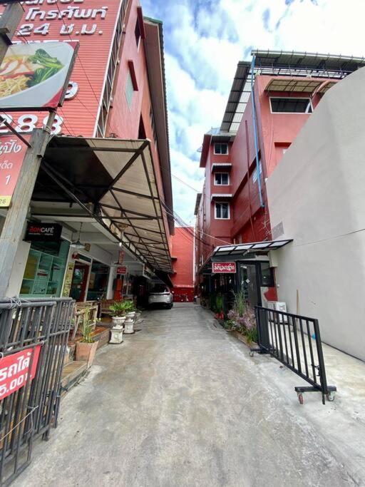 Ratanawong Place 516 バンコク都 エクステリア 写真